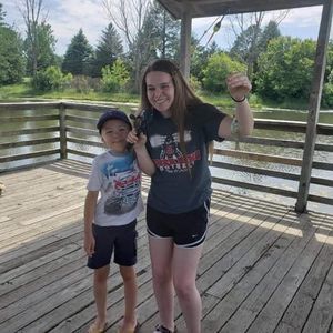 Meet your Posher, Avery